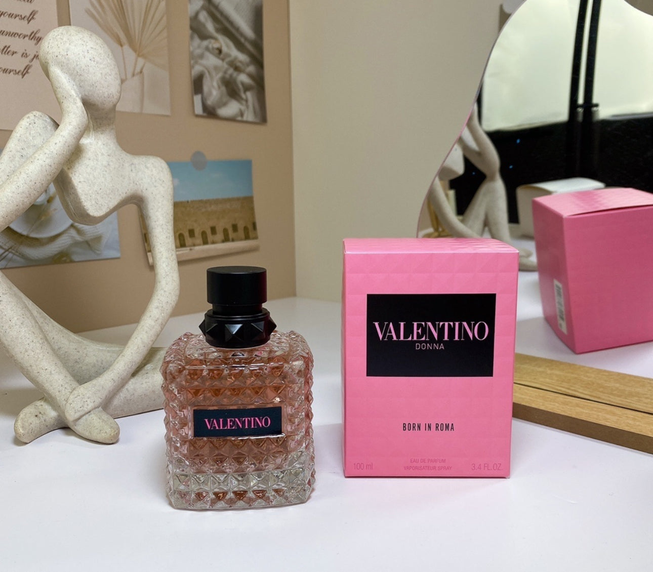 Valentino Donna Born In Roma Eau de Parfum 3.4 FL. OZ.
