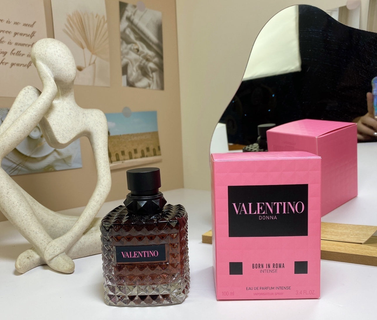 Valentino Donna Born in Roma Intense 3.4 FL. OZ.